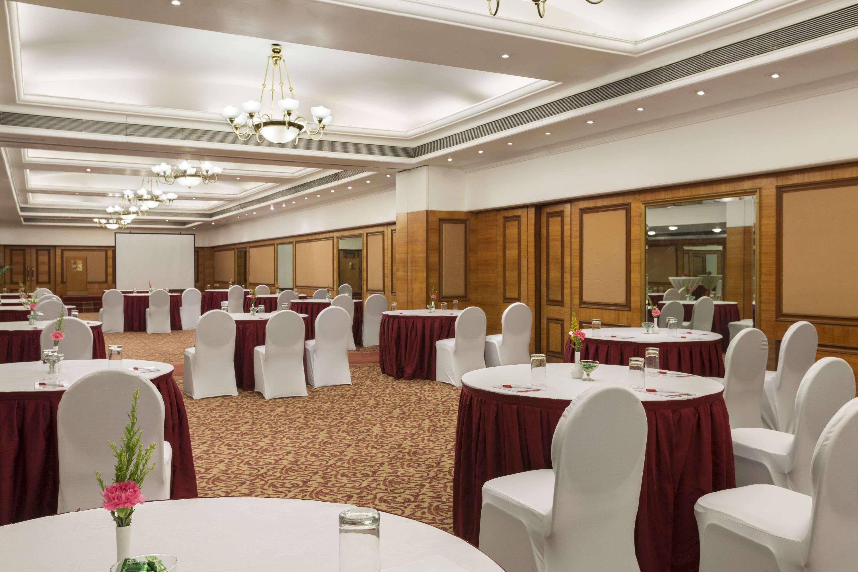 Hotel Ramada Plaza By Wyndham Palm Grove Bombay Exterior foto The Imperial Ball Room