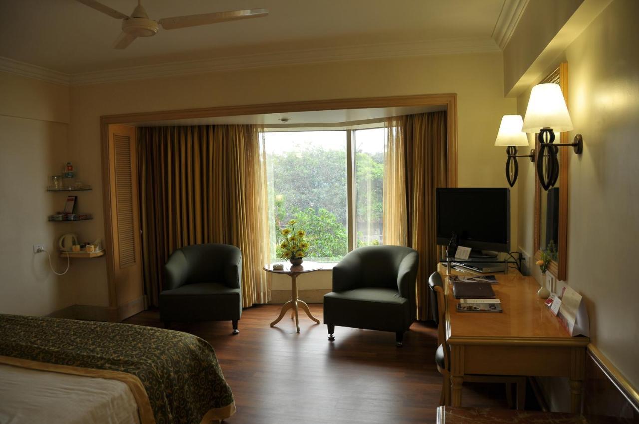 Hotel Ramada Plaza By Wyndham Palm Grove Bombay Exterior foto A room at the Taj Bengal